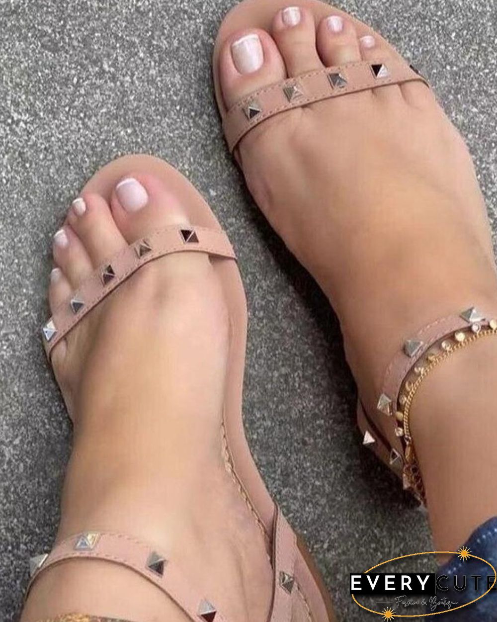 Solid Studded Bandage Upper Open-toe Flat Sandals
