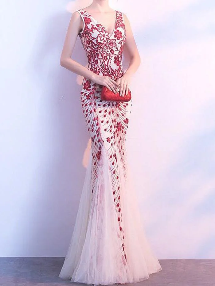 Deep V-neck Halter Embroidered Dress