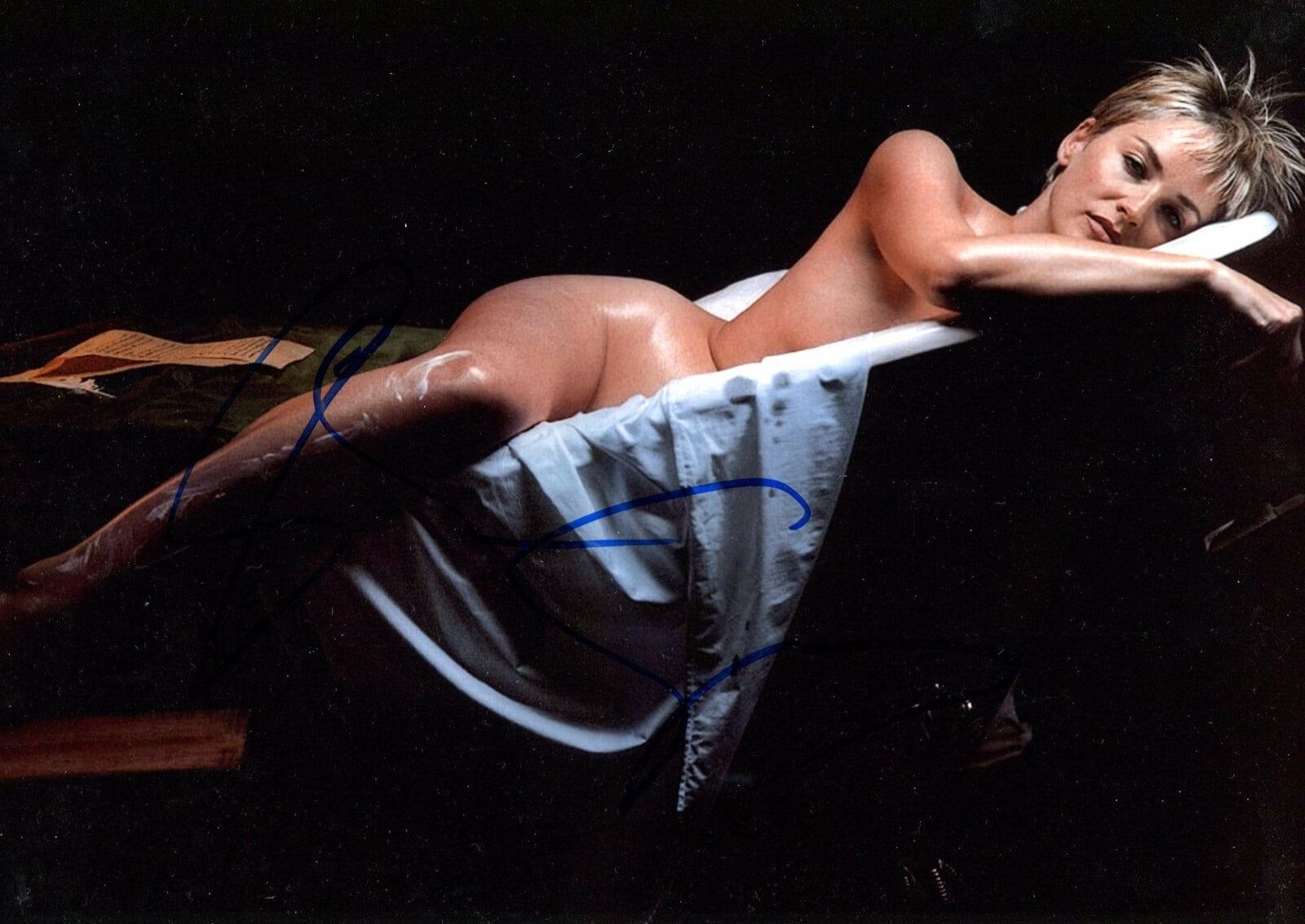 Gretchen Mol NAUGHTY ACTRESS autograph, IP signed Photo Poster painting