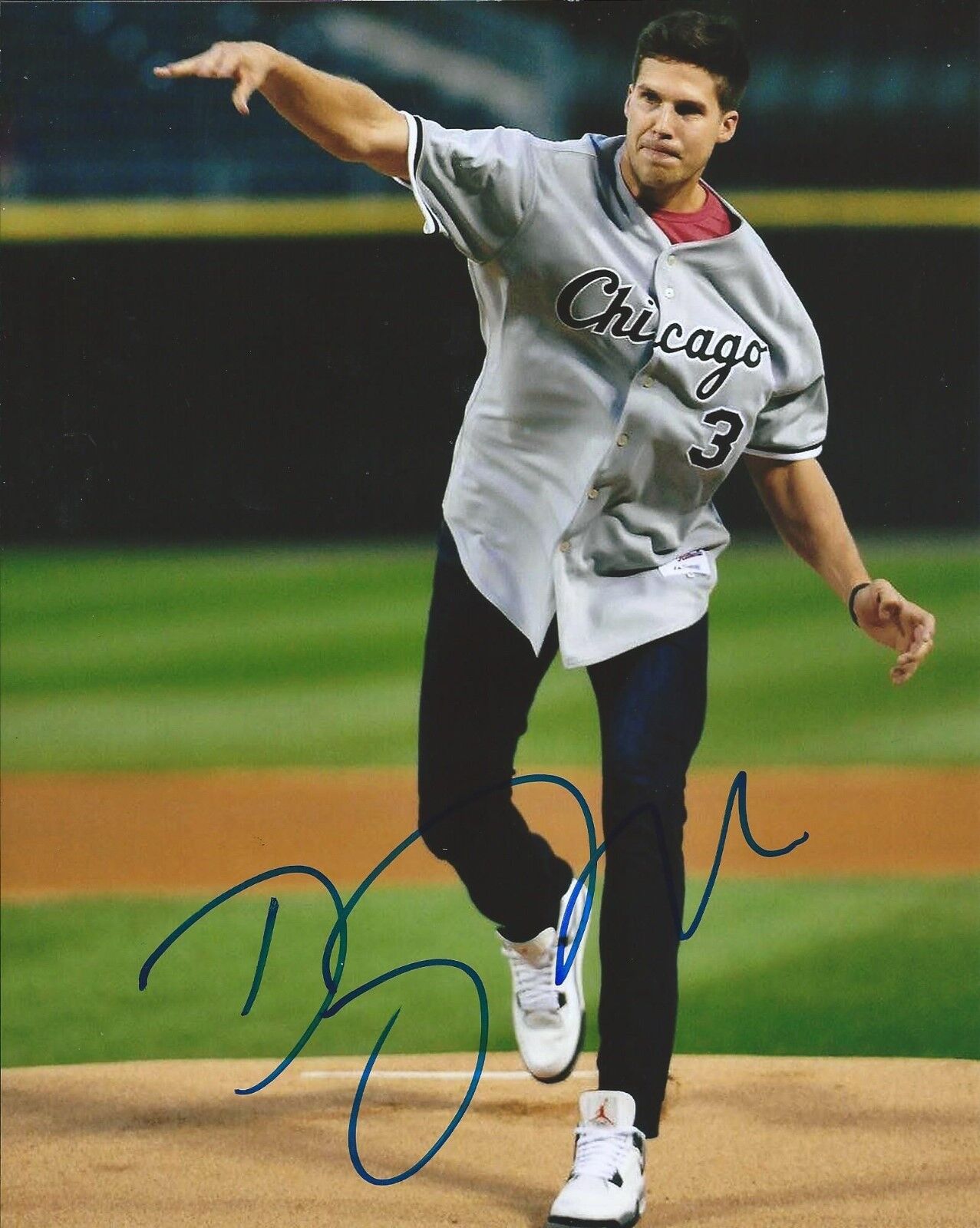 DOUG MCDERMOTT signed CHICAGO WHITE SOX 8x10 Photo Poster painting CHICAGO BULLS w/COA PROOF #4