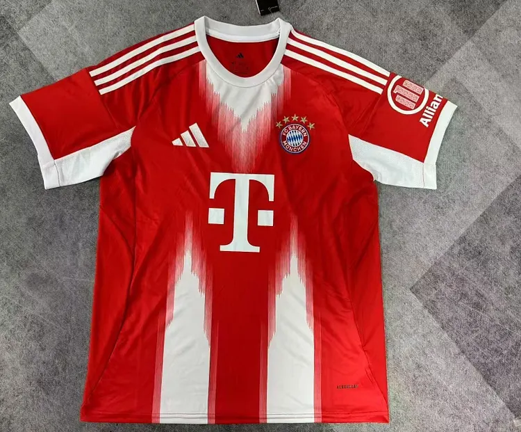 25\26 Bayern special edition Red fans version Thailand quality 1:1