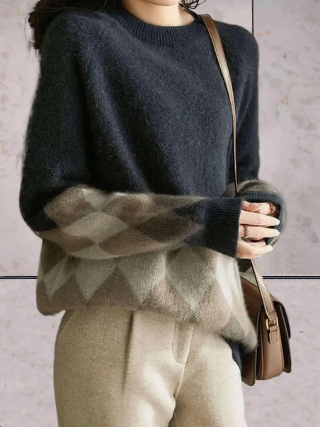 Fashionable and Minimalist winter garment