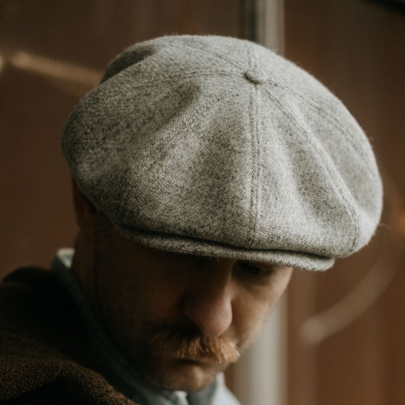PEAKED CAPS Genuine Scottish Harris Tweed 8 Panels Newsboy Cap Apple Bandit Hooligan Blinder Hat Shelby Wool Large Crown Light GRAY