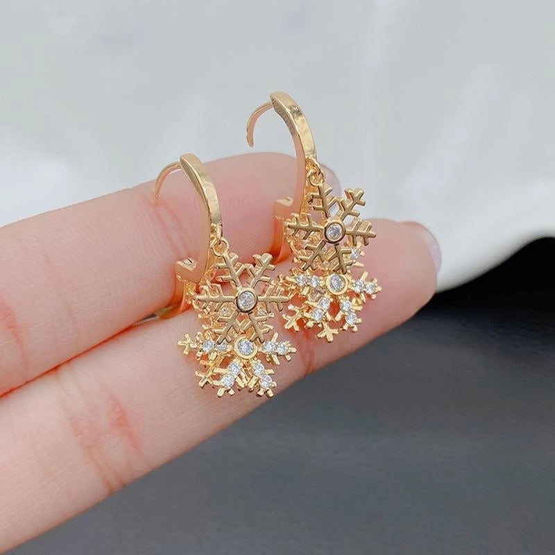 1 Pair Christmas Cute Christmas Tree Santa Claus Snowflake Copper Drop Earrings