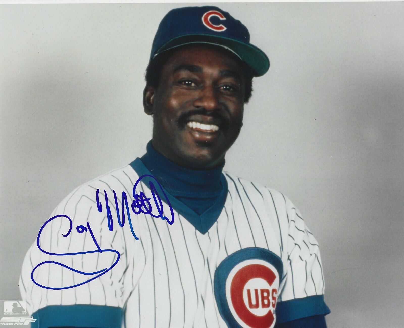 Signed 8x10 GARY MATTHEWS Chicago Cubs Autographed Photo Poster painting - COA