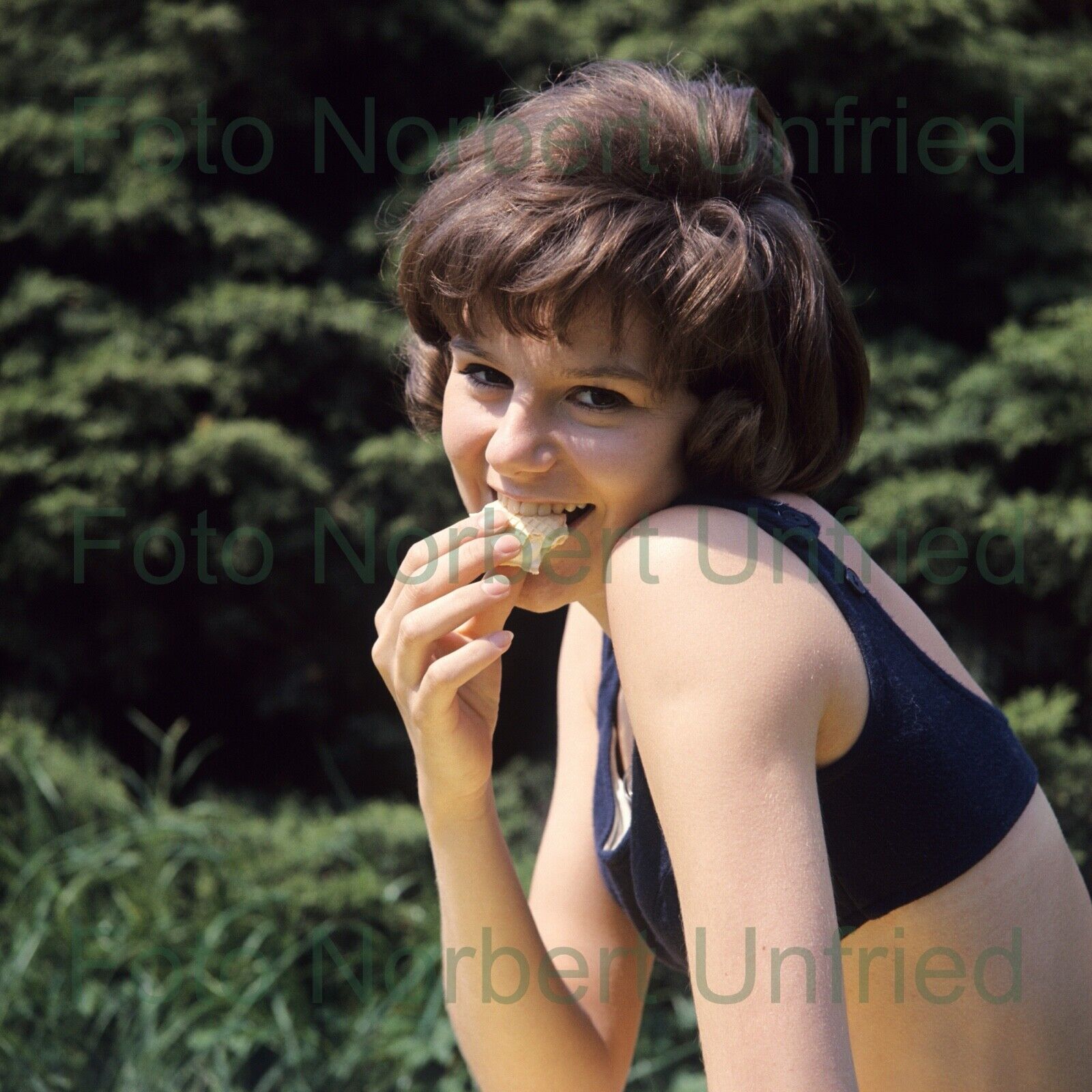 Peggy March Photo Poster painting 13 X 13 CM (Picture 469