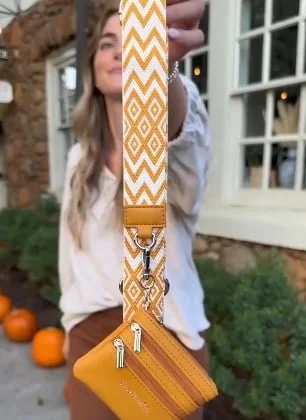 👍Essential for travel-Phone Strap with Zippered Pouch🎉Buy 3 Save 20%&Free Shipping