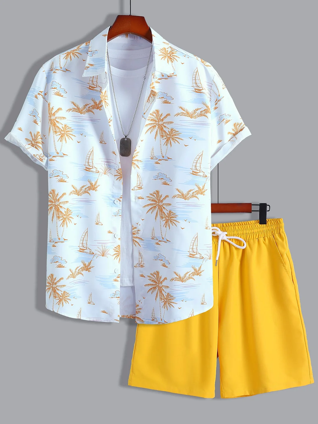 Manfinity RSRT Men Random Tropical Print Shirt & Drawstring Waist Shorts Without Tee