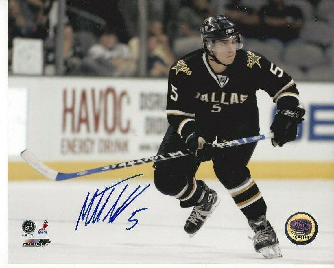 Matt Niskanen Autographed 8x10 Dallas StarsC693