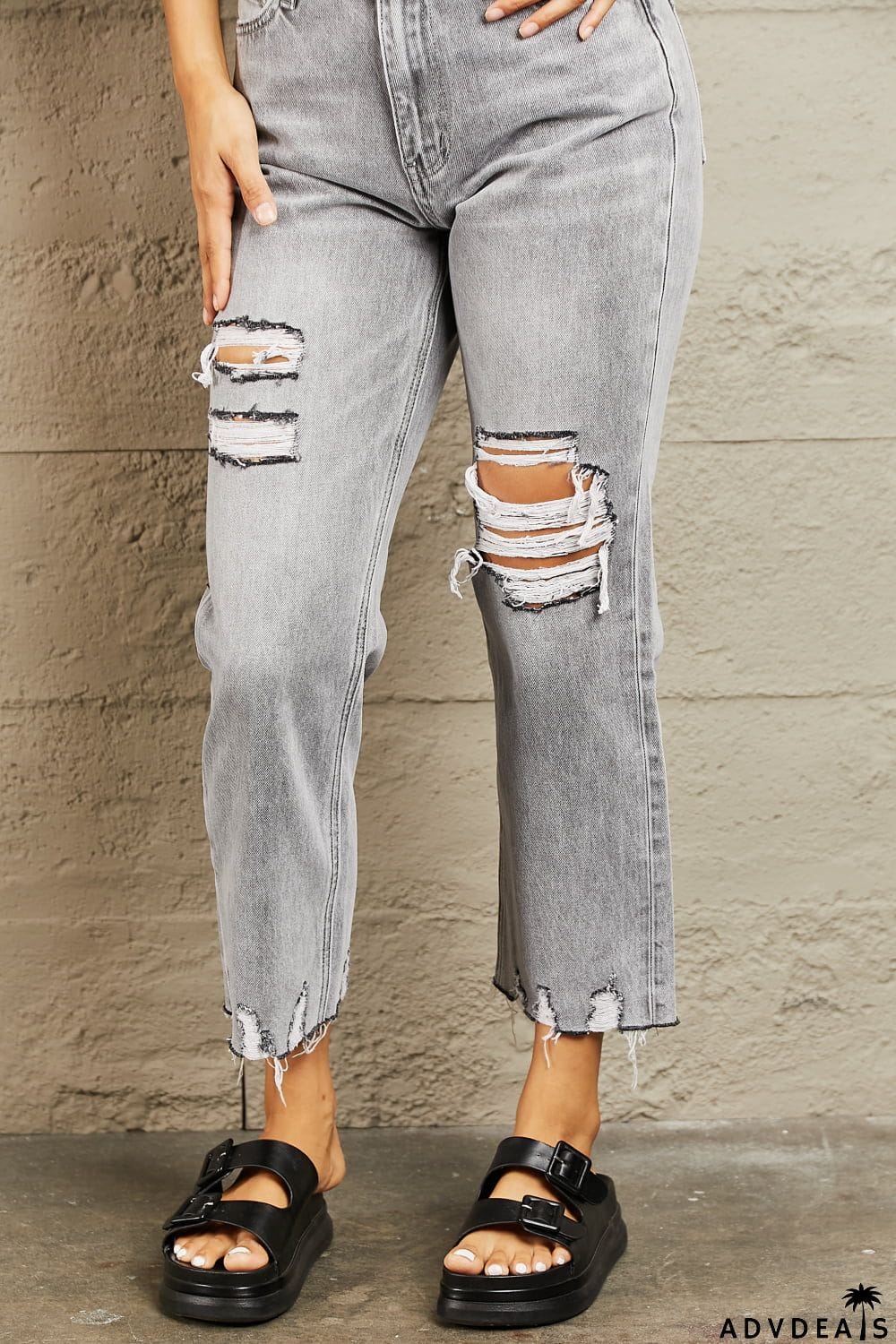 BAYEAS High Waisted Cropped Mom Jeans