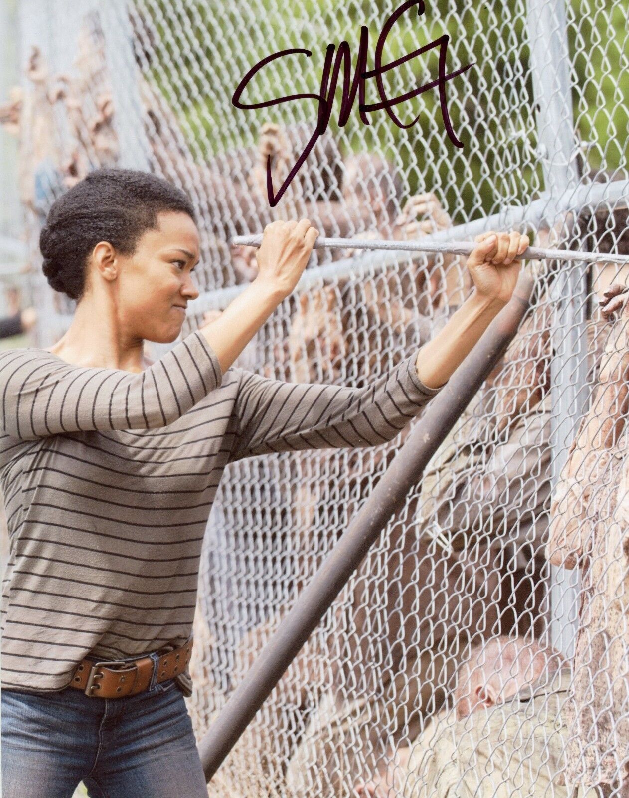 ~~SONEQUA MARTIN-GREENE Authentic Hand-Signed Sasha WALKING DEAD