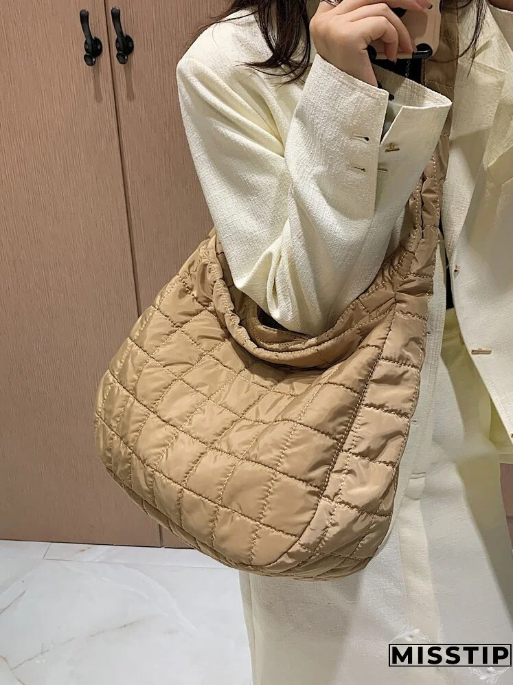 Textured Padded Design Shoulder Bag