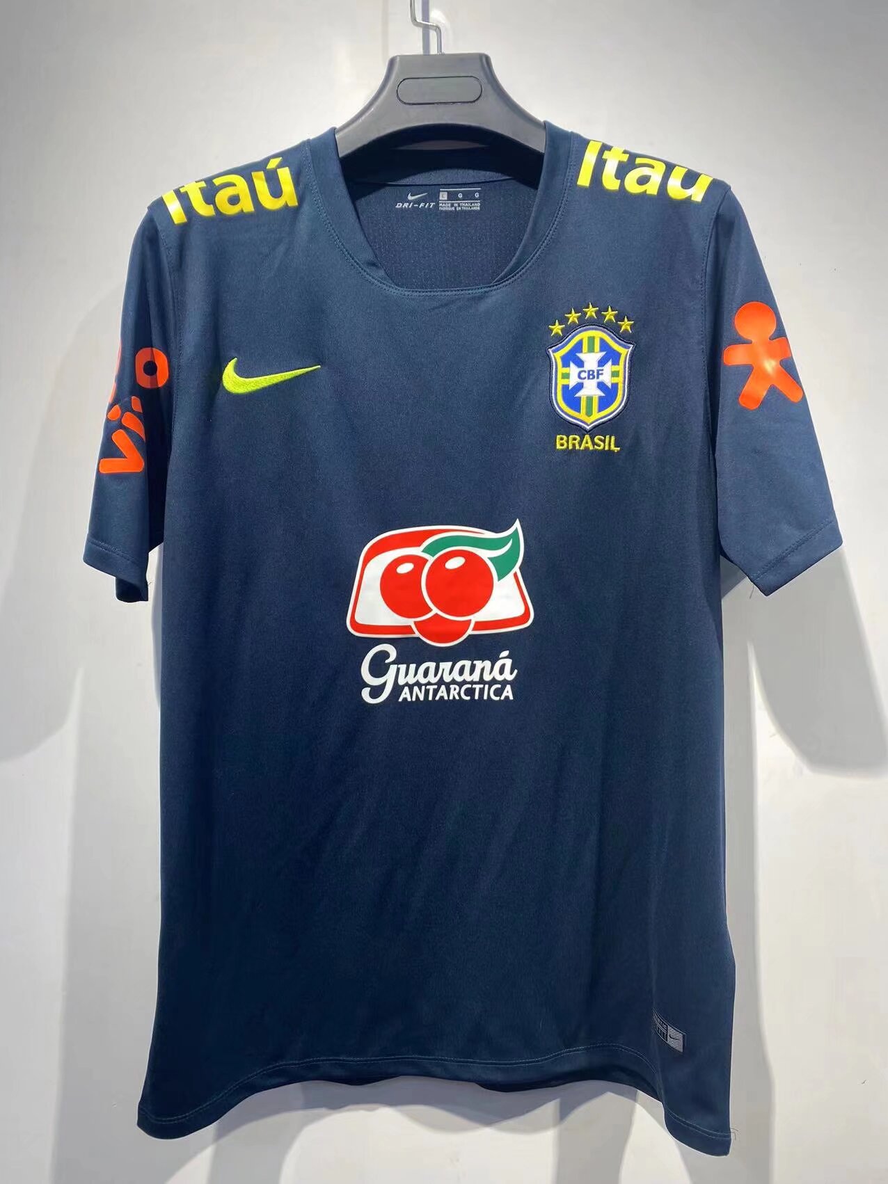 24-TR-BRA-SS-FANS-A07085