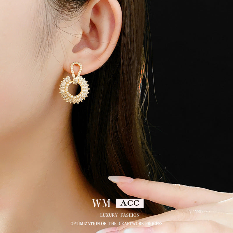 Medieval Round Geometric Artificial Pearl Zircon Inlay Earrings