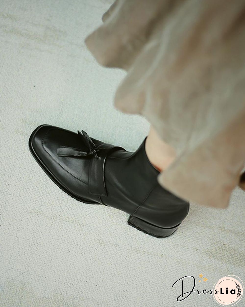 Solid Square-toe Tassel Low Heel Boots