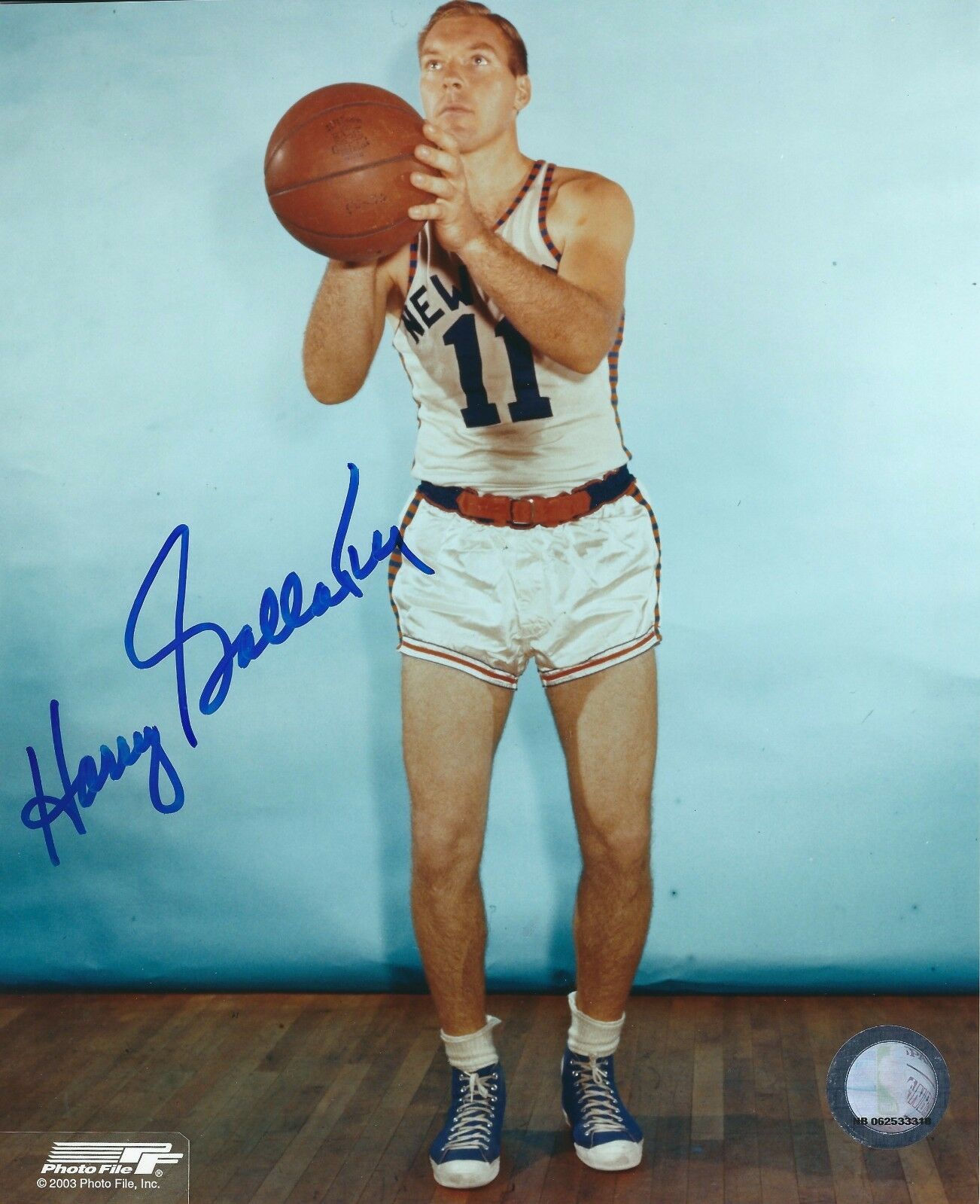 Signed 8x10 HARRY GALLATIN New York Knicks Autographed Photo Poster painting - COA