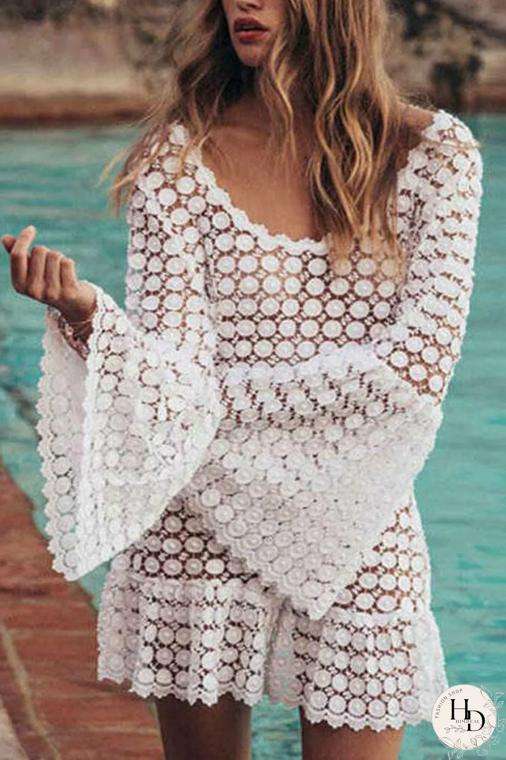 Print Hollow-out White Cover-Up