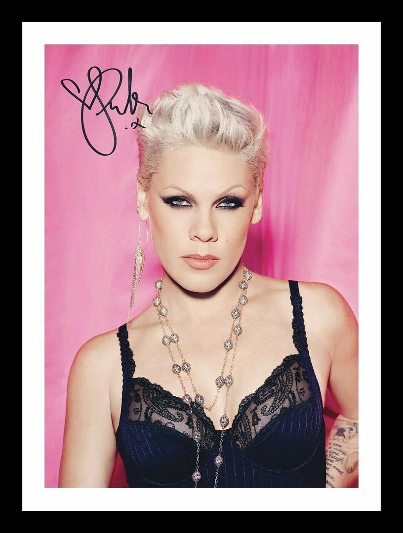 Pink Autograph Signed & Framed Photo Poster painting 3