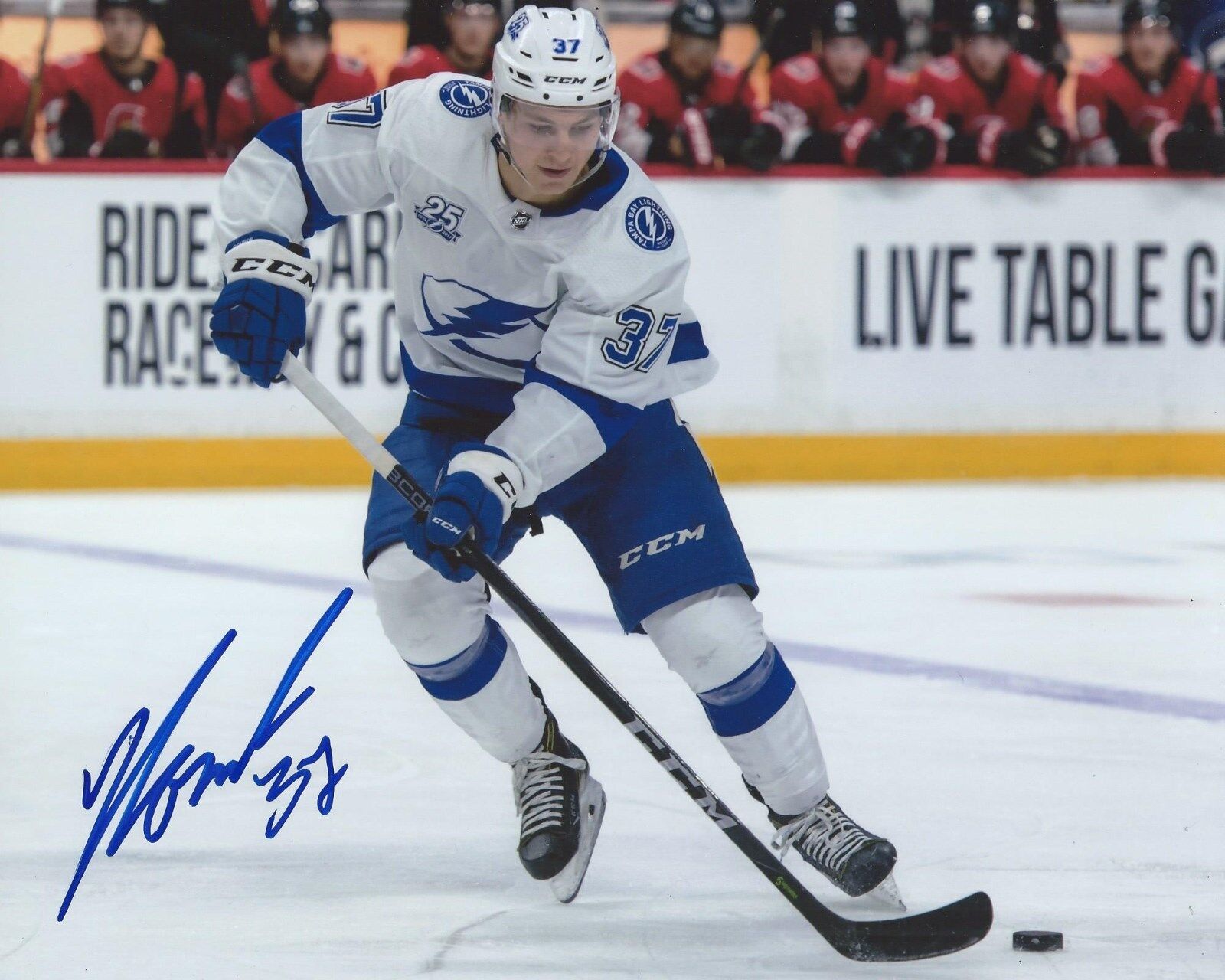 Yanni Gourde Signed 8x10 Photo Poster painting Tampa Bay Lightning Autographed COA B