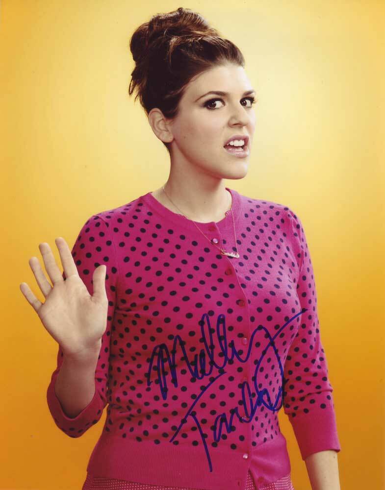 Molly Tarlov In-person AUTHENTIC Autographed Photo Poster painting SHA #63243