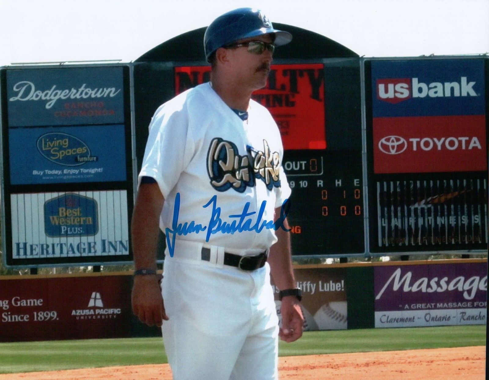 Juan Bustabad Signed 8X10 Photo Poster painting Autograph Quakes Manager Dodgers Farm w/COA