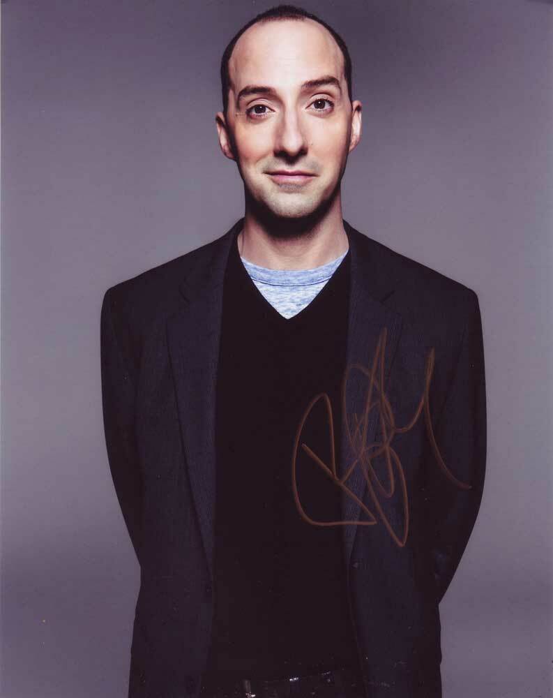 Tony Hale In-person AUTHENTIC Autographed Photo Poster painting SHA #39394