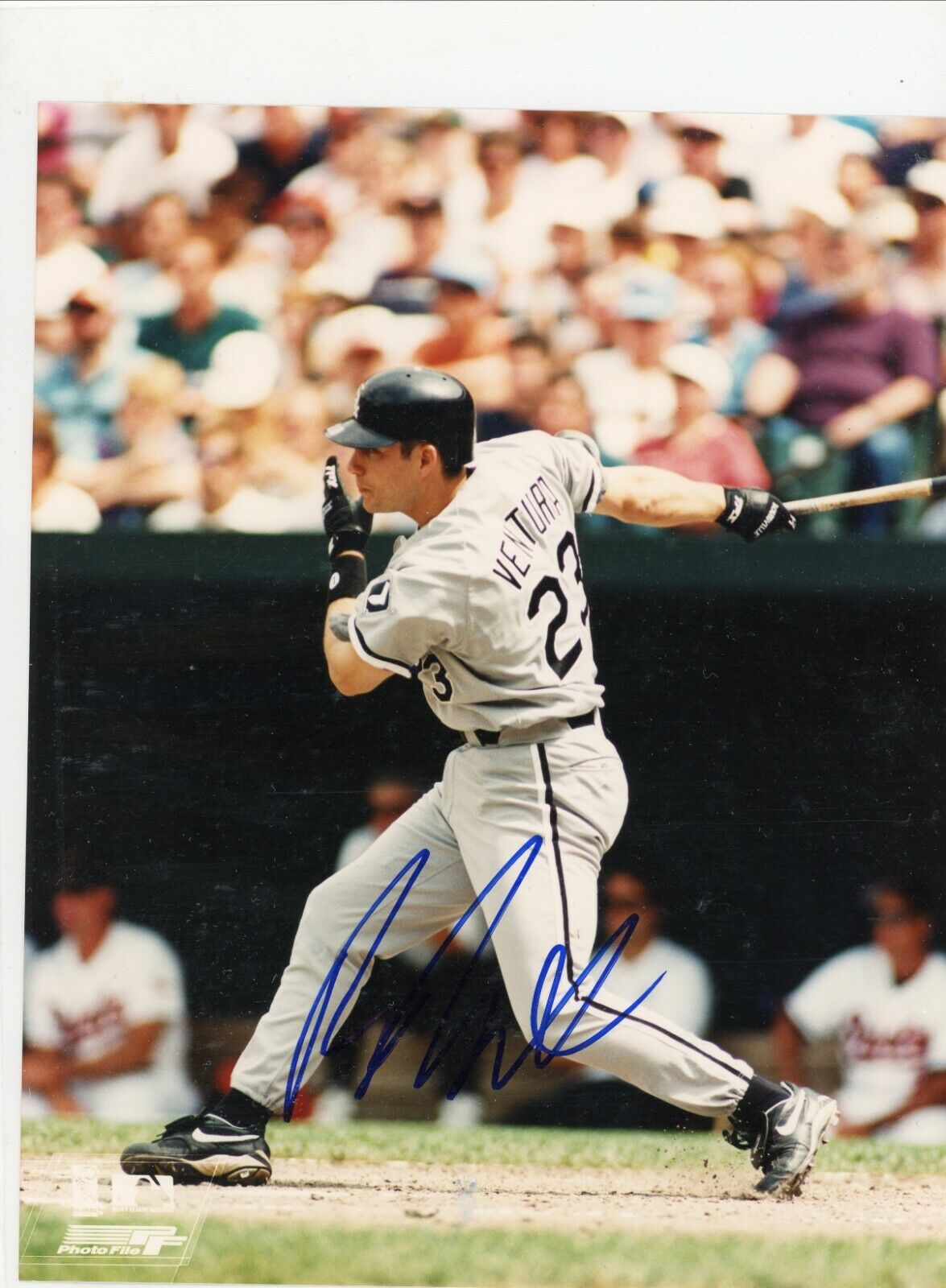 Robin Ventura Chicago White Sox Signed Autographed 8x10 Glossy Photo Poster painting COA