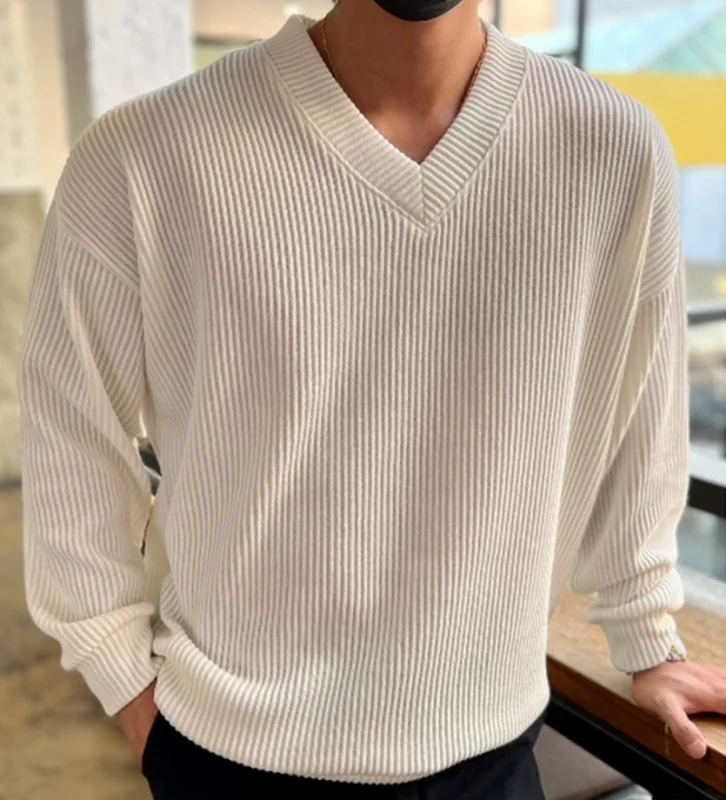 Men's V-Neck Autumn and Winter Loose Solid Color Knit Bottoming Shirt