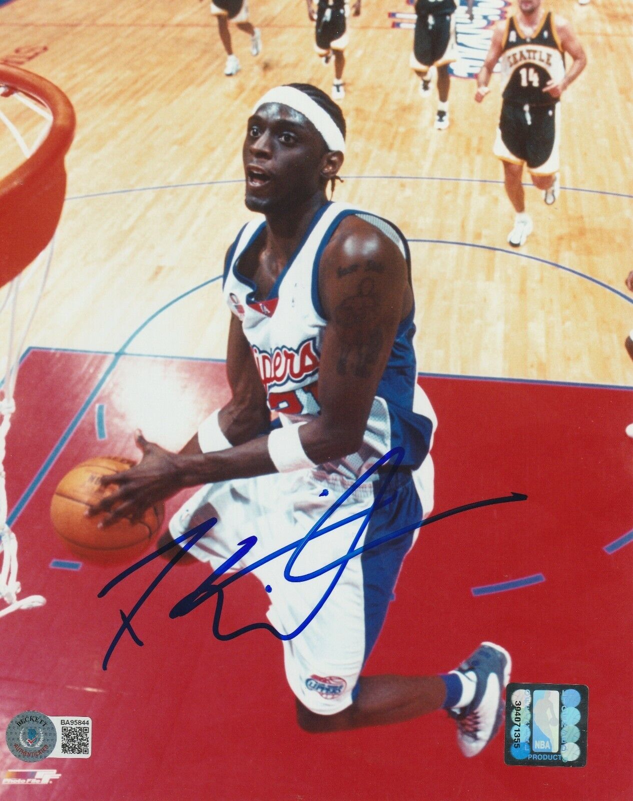 DARIUS MILES Signed Los Angeles CLIPPERS 8x10 Photo Poster painting with Beckett COA (BAS)