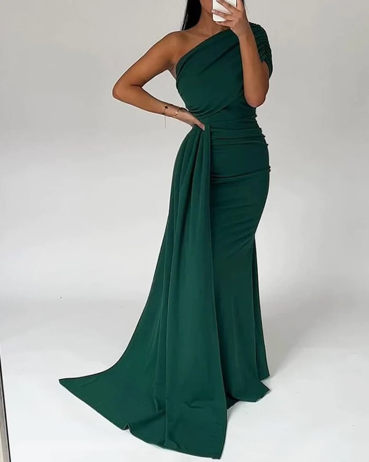 Elegant Solid Color One Shoulder Dress