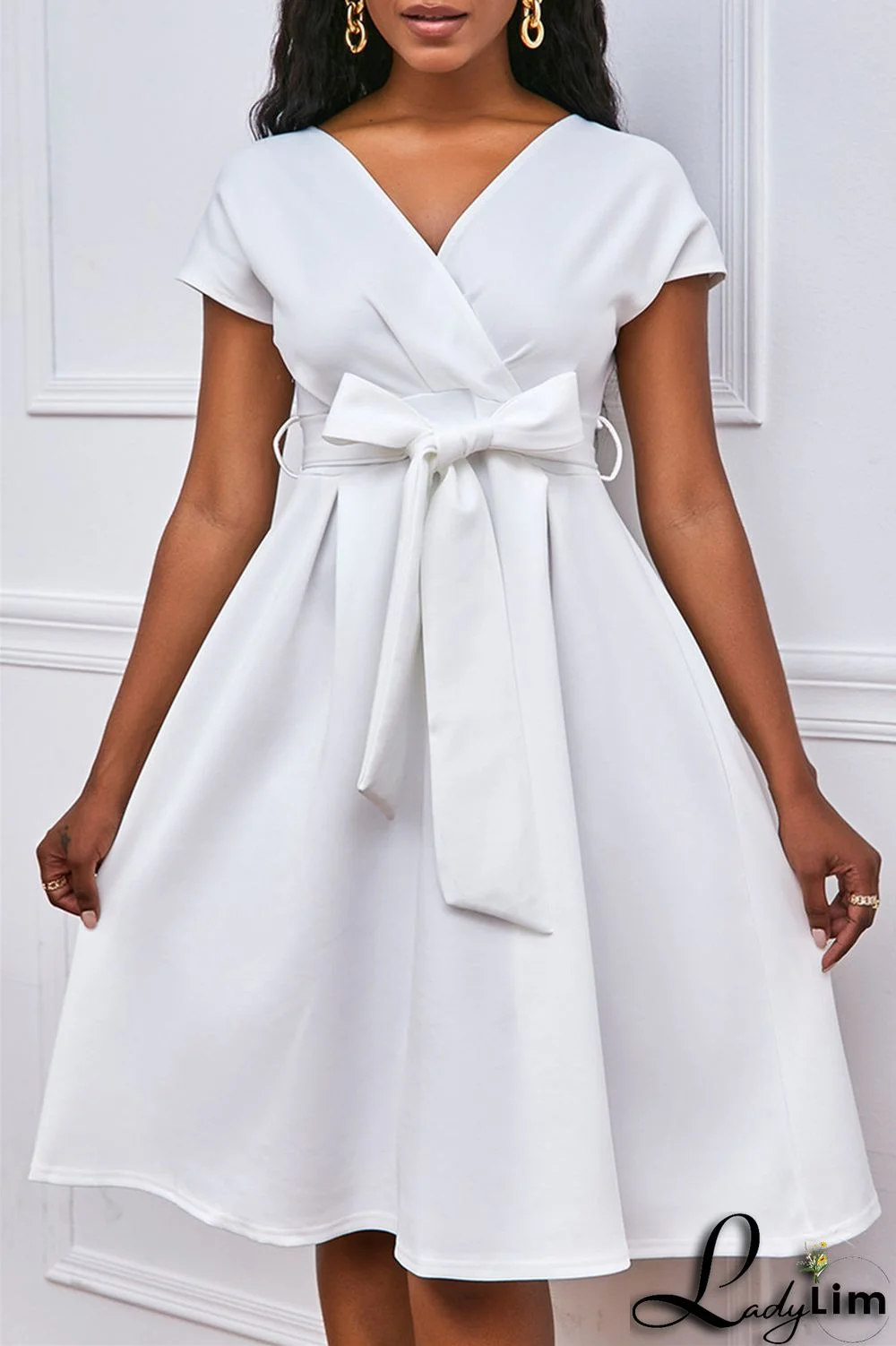 White Fashion Casual Solid With Belt V Neck Short Sleeve Dress