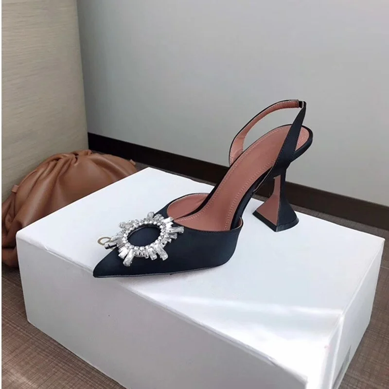 2022 Brand Women Pumps Luxury Crystal Slingback High Heels Summer Bride Shoes Comfortable Triangle Heeled Party Wedding Shoes