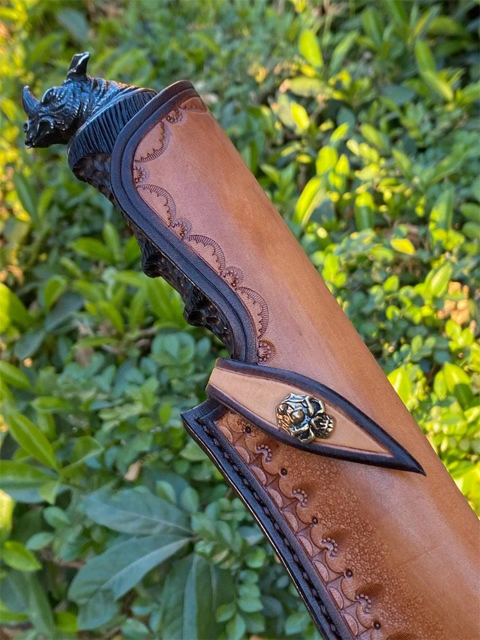 Κυνηγετικό μαχαίρι Chimera VG10 Damascus με εξωτική λαβή από ξύλο έβενο