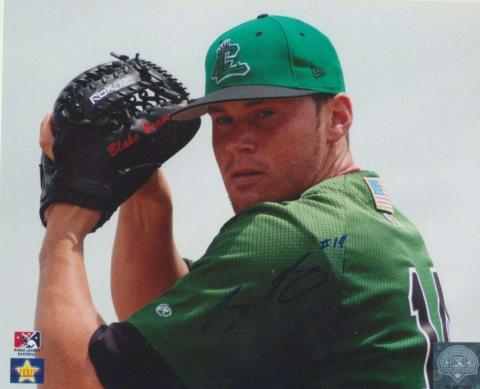 Blake Beavan autographed 8x10 Seattle MarinersC468