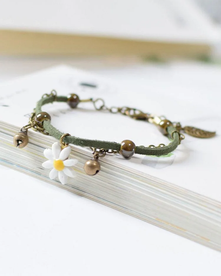 Small Daisy Punk Bracelet