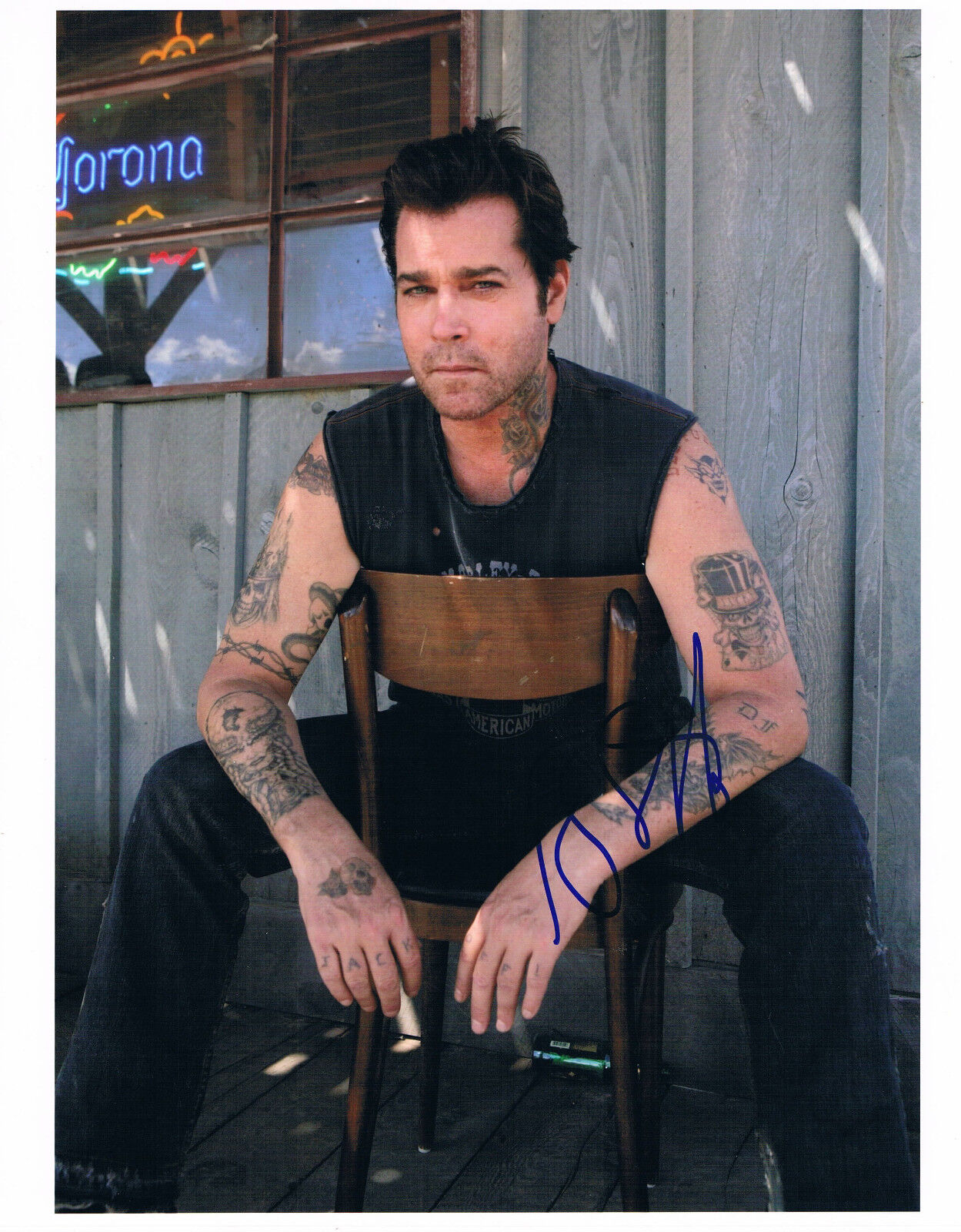 Ray Liotta 1954- genuine autograph Photo Poster painting 8x10