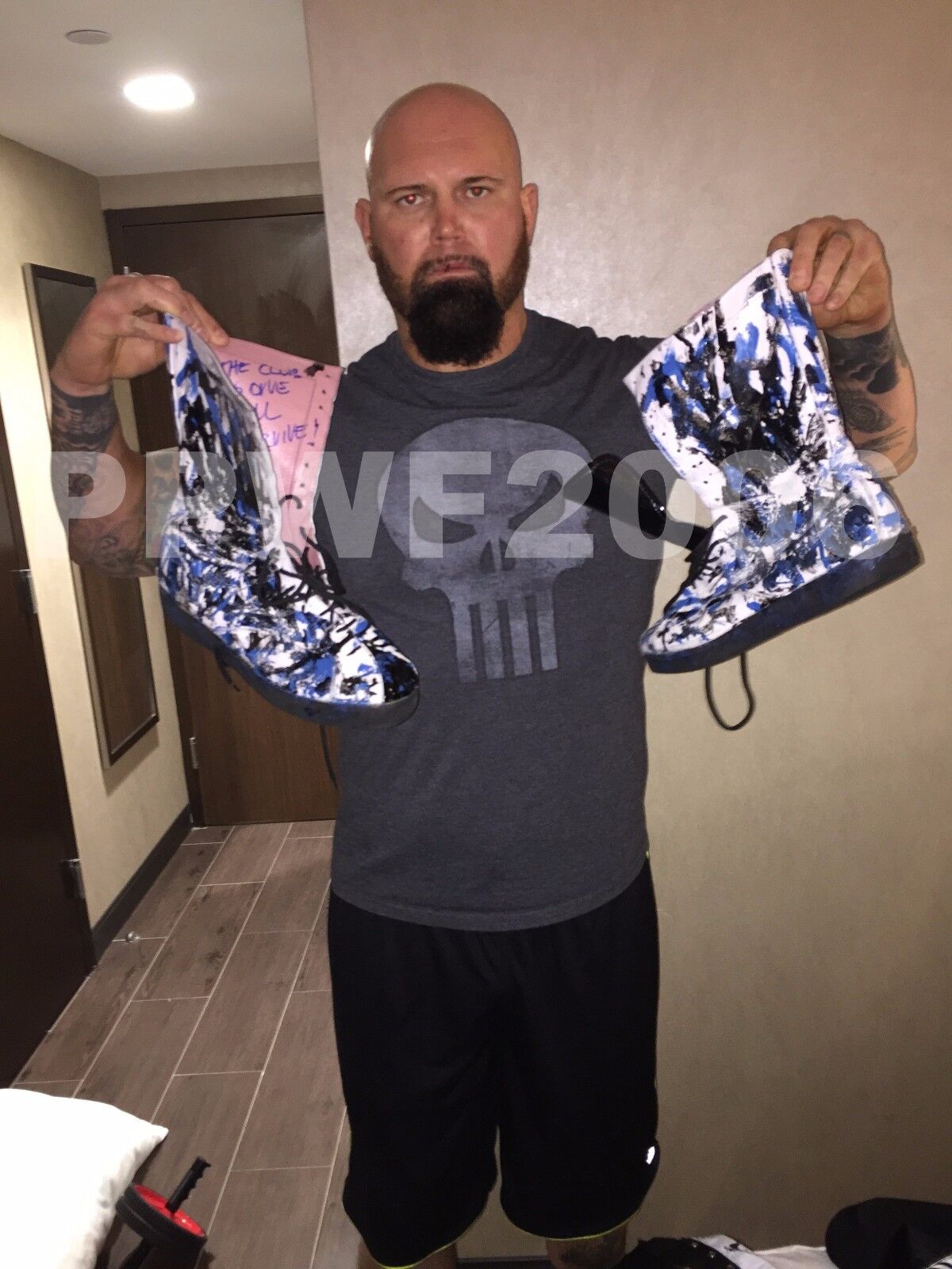 WWE LUKE GALLOWS RING WORN HAND SIGNED THE CLUB BOOTS WITH PICTURE PROOF COA 1