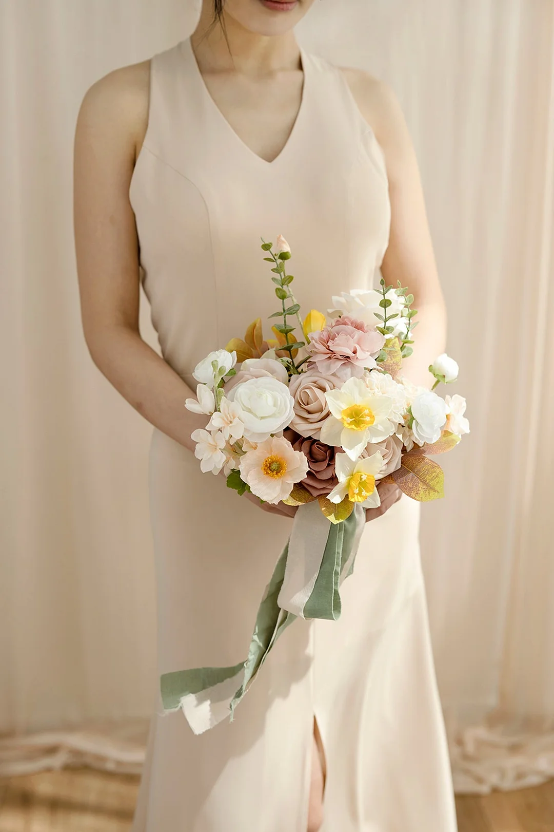 Free-Form Bridesmaid Bouquets in Nude & French Yellow