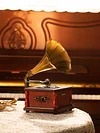 Retro Rechargeable Gramophone Bluetooth Speaker