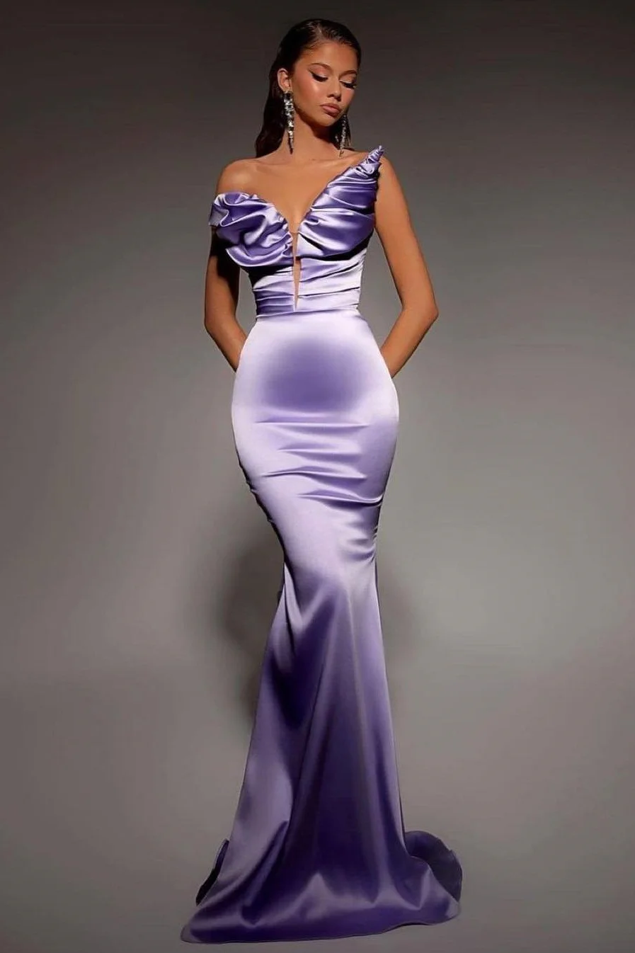 Daisda Glamorous Sleeveless Strapless Deep V-Neck Mermaid Prom Dress 