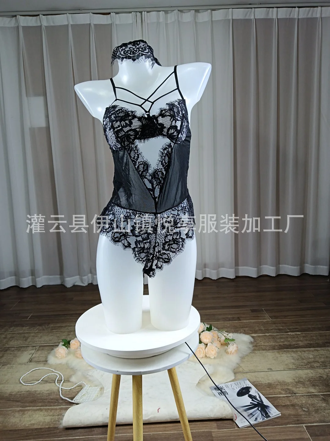 Uveng Sex Lingerie Supply Sexy Cross-Sling Lace Perspective Conjoined