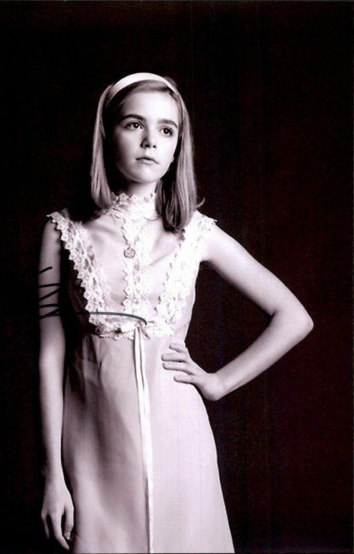 Kiernan Shipka authentic signed celebrity 8x10 Photo Poster painting W/Cert Autographed C2