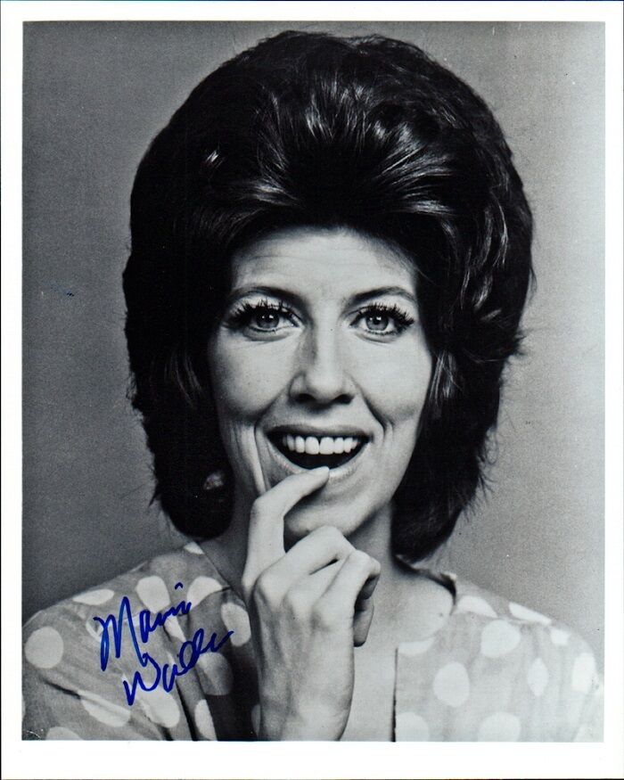 MARCIA WALLACE Signed Photo Poster painting - Bob Newhart Show