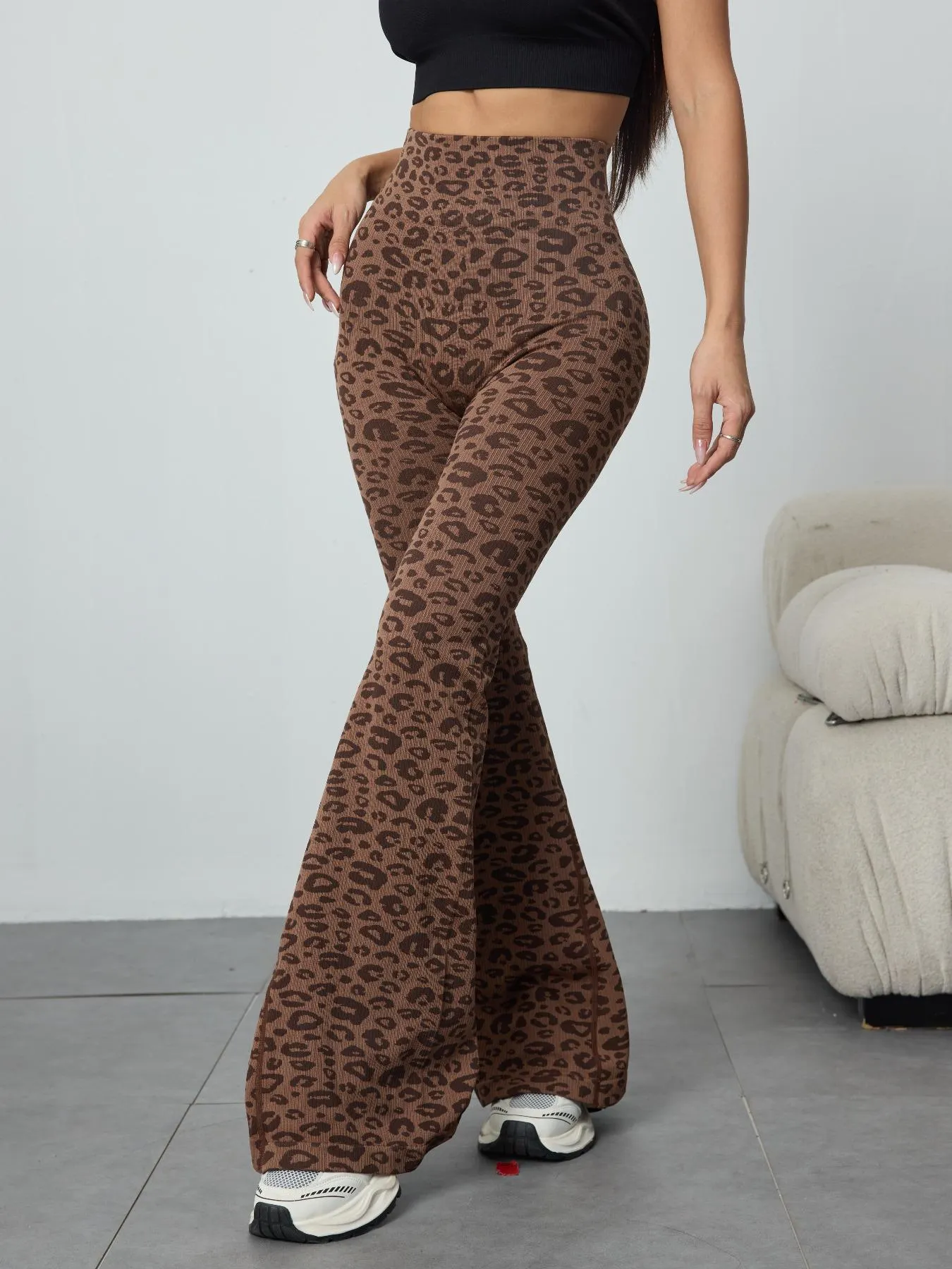 Women's Leopard Print Seamless Knit Flared Pants, High Waist Butt Lifting Yoga Training Pants, Sporty Fashion Casual Wear, Flared Yoga Bottoms