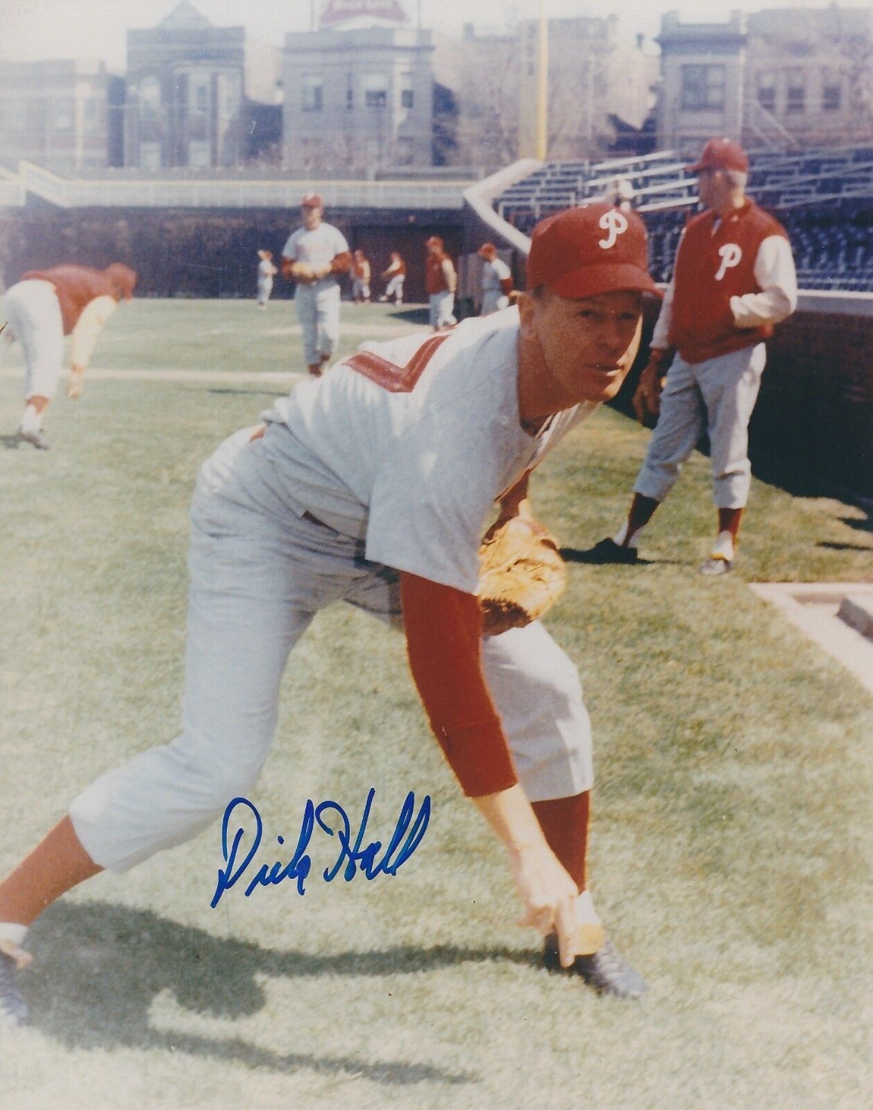 Signed 8x10 DICK HALL Philadelphia Phillies Autographed 8x10 Photo Poster painting - w/COA