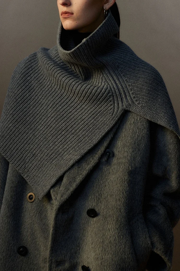 Super Fine Merino Knitted Turtleneck Split Scarf