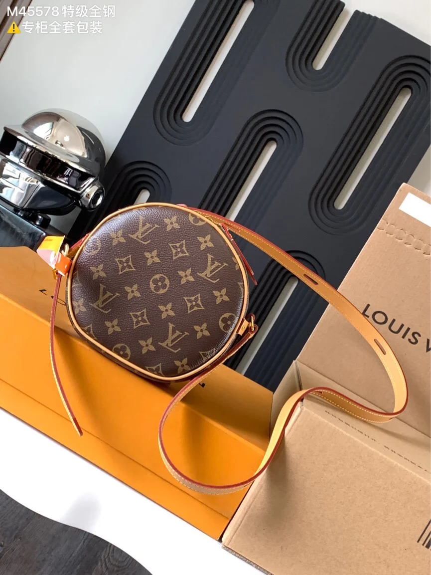 Louis Vuitton M45578