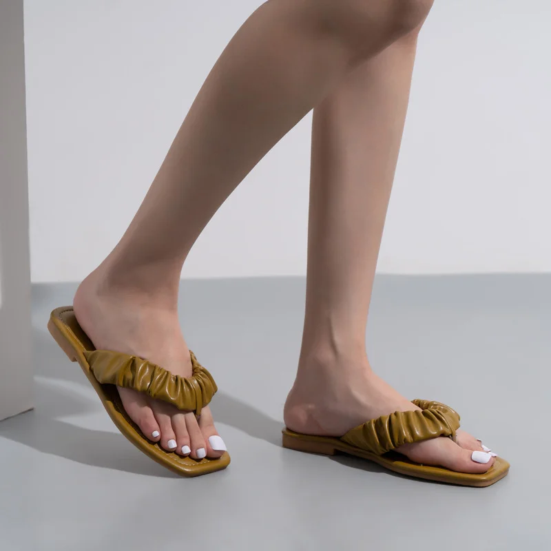 Casual outer wear flip-flops slippers