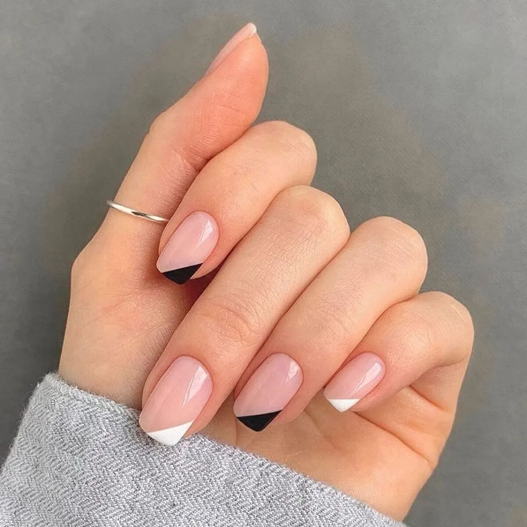 24pcs French False Nails Hit Color Nail Tips With Glue Press On Nail Manicure Tools Full cover Flat Fake Nail Art Decoration-Nail Inspo