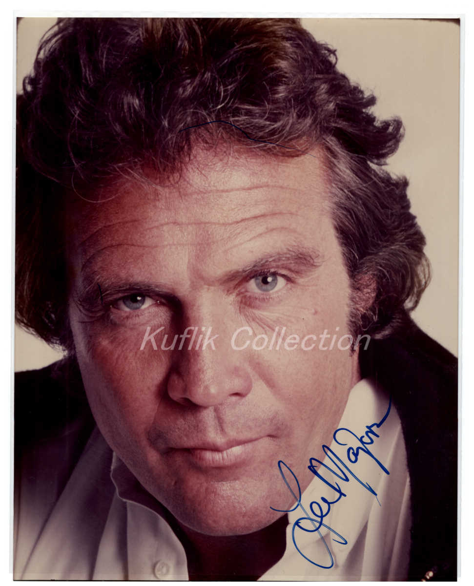 Lee Majors - Signed Autograph Color 8x10 Photo Poster painting - Actor